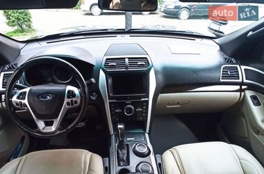 Позашляховик / Кросовер Ford Explorer 2011 в Чернівцях