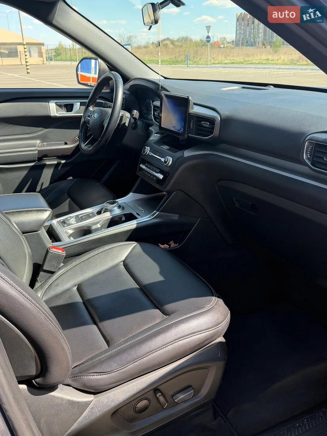 2020 Ford Explorer - мініатюра 13