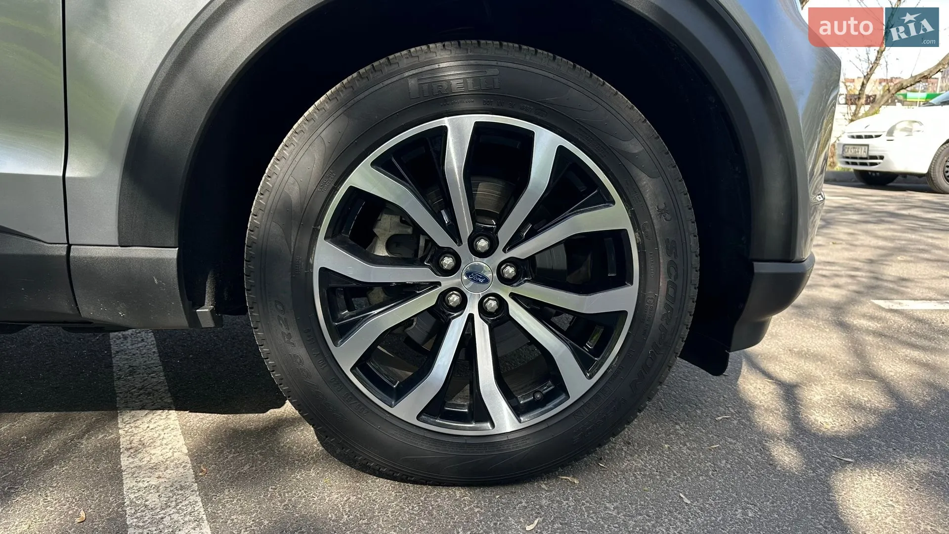 2020 Ford Explorer - мініатюра 8