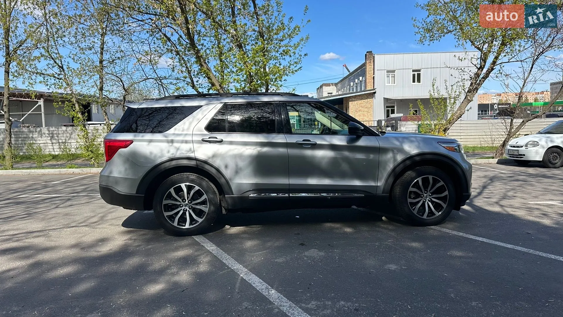 2020 Ford Explorer - мініатюра 21