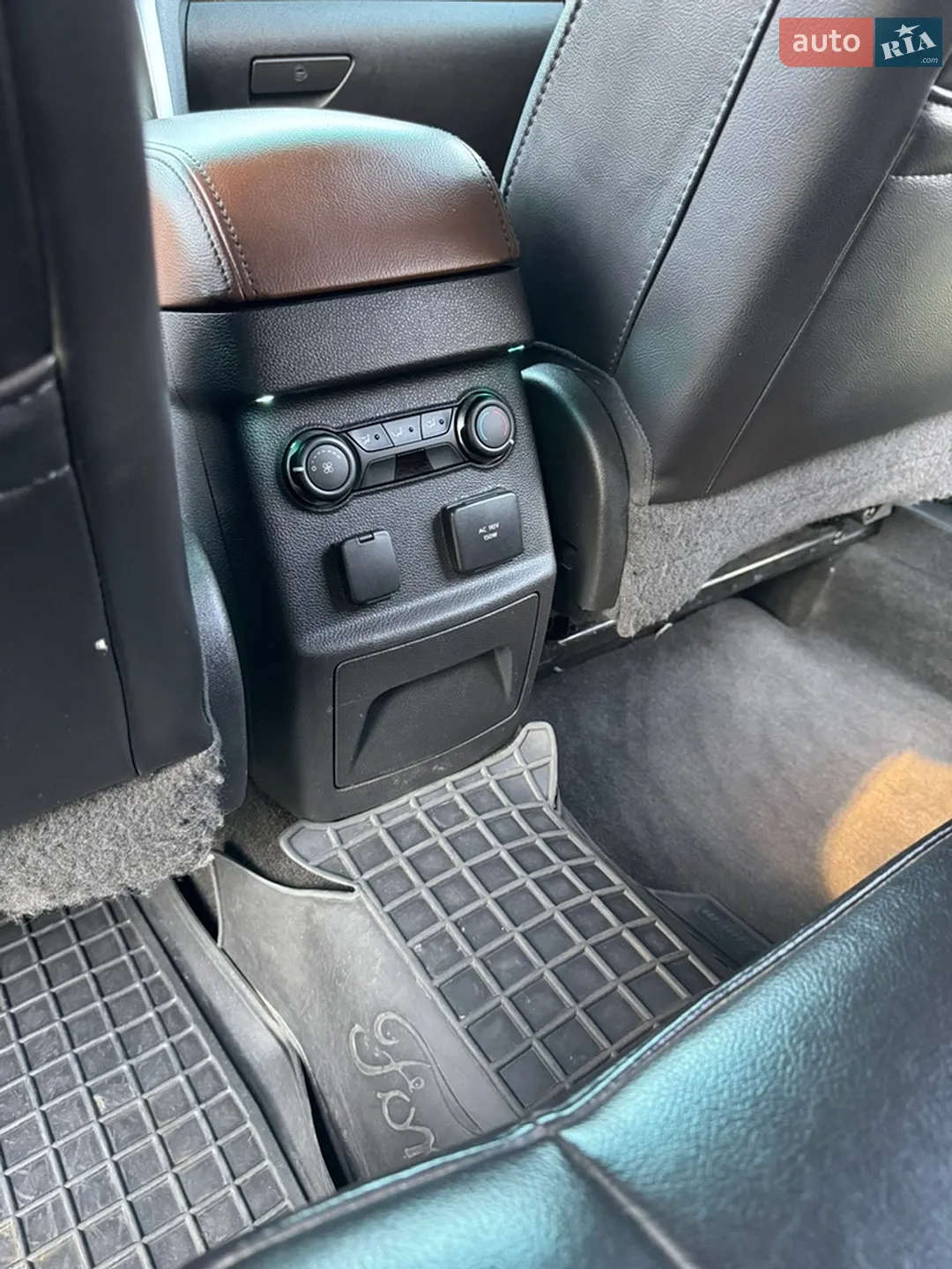 2012 Ford Explorer - мініатюра 14