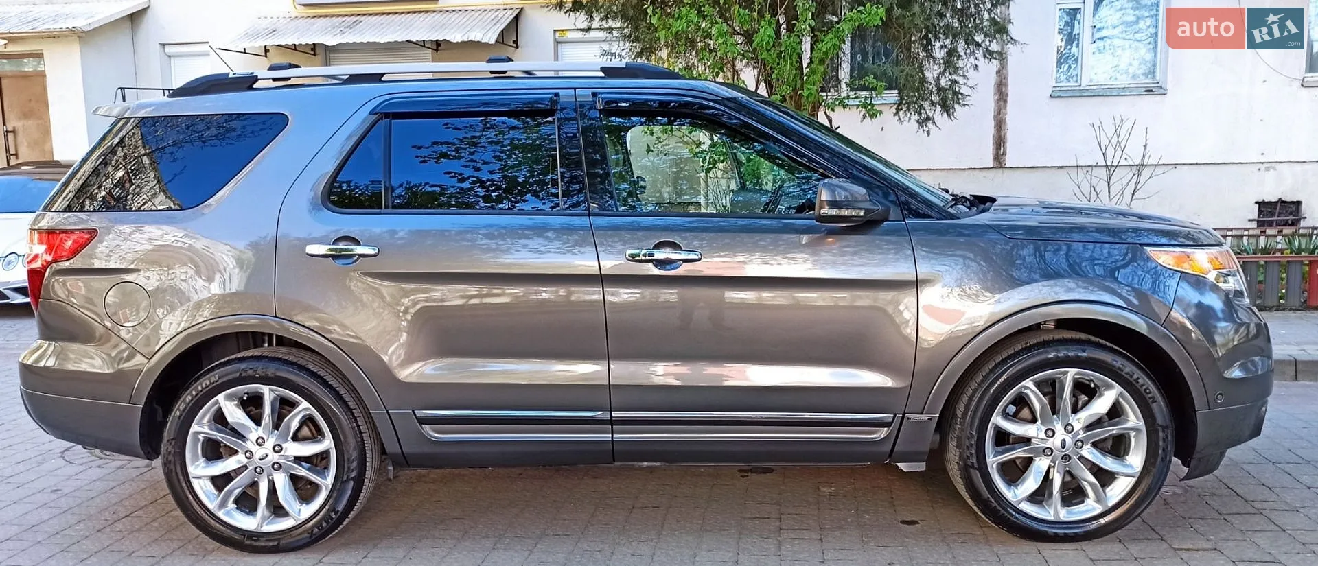 2011 Ford Explorer - мініатюра 14