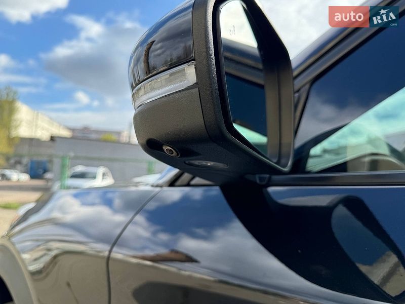 Позашляховик / Кросовер Ford Explorer 2019 в Києві