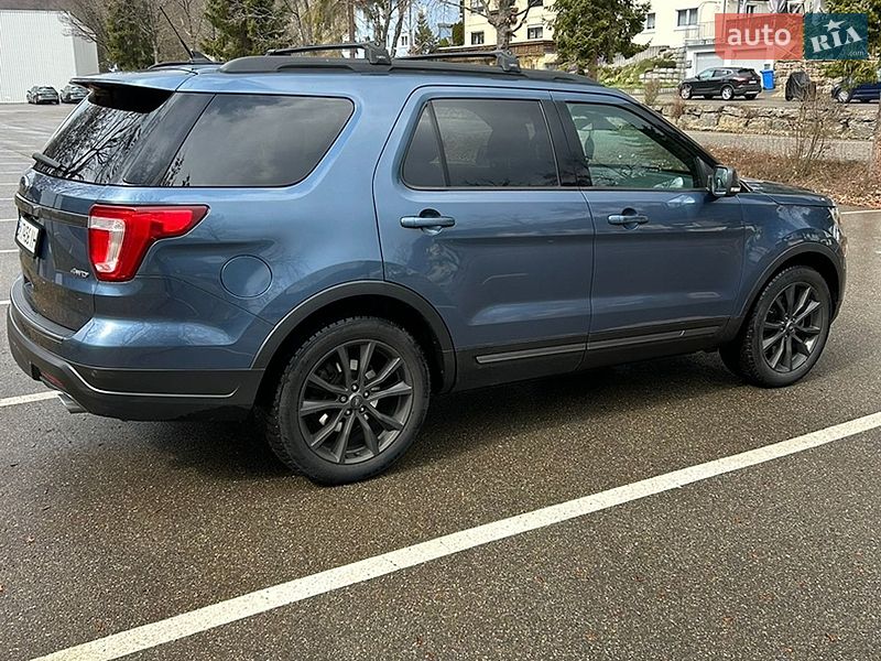 Позашляховик / Кросовер Ford Explorer 2018 в Черняхові