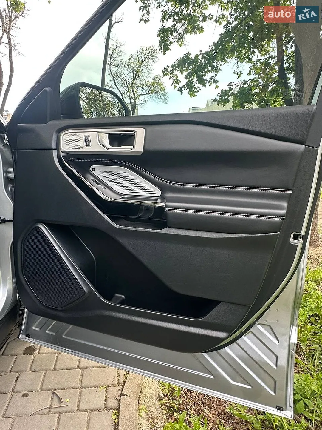 2020 Ford Explorer - мініатюра 37