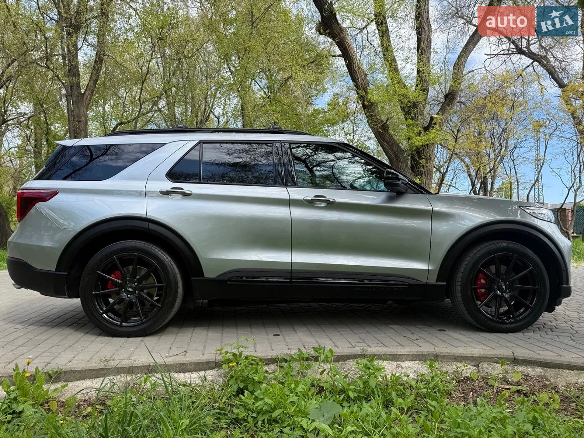 2020 Ford Explorer - мініатюра 12