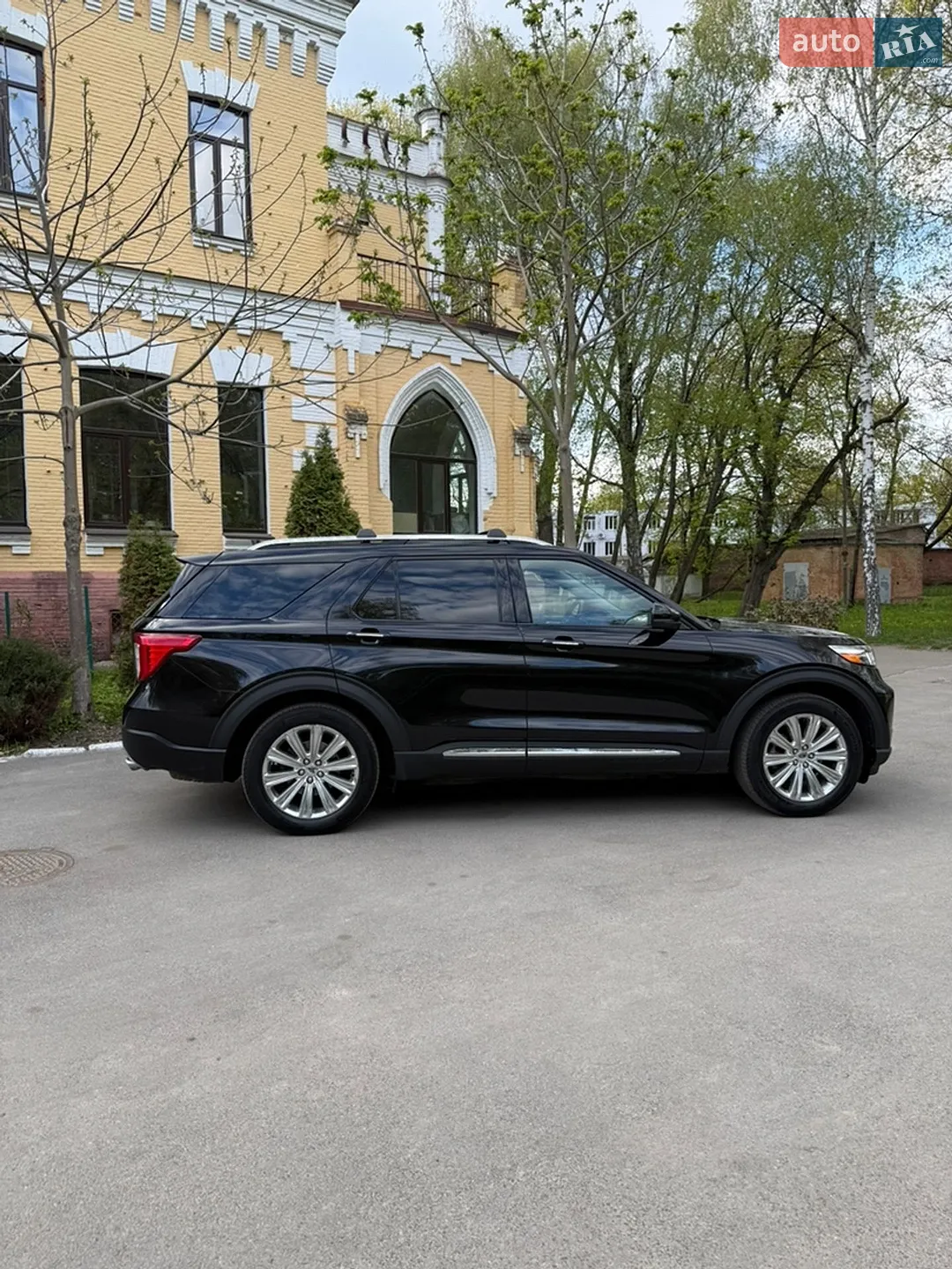 2020 Ford Explorer - мініатюра 6