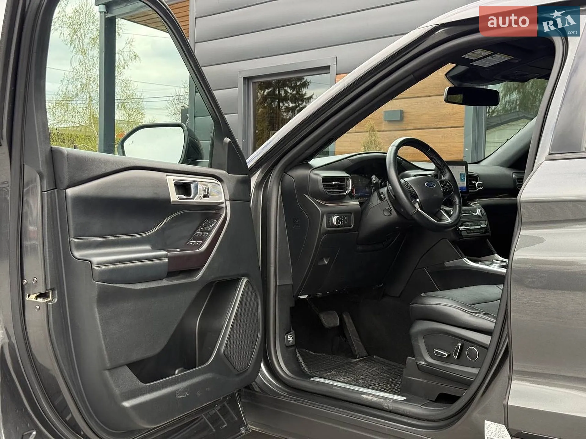 2019 Ford Explorer - мініатюра 20