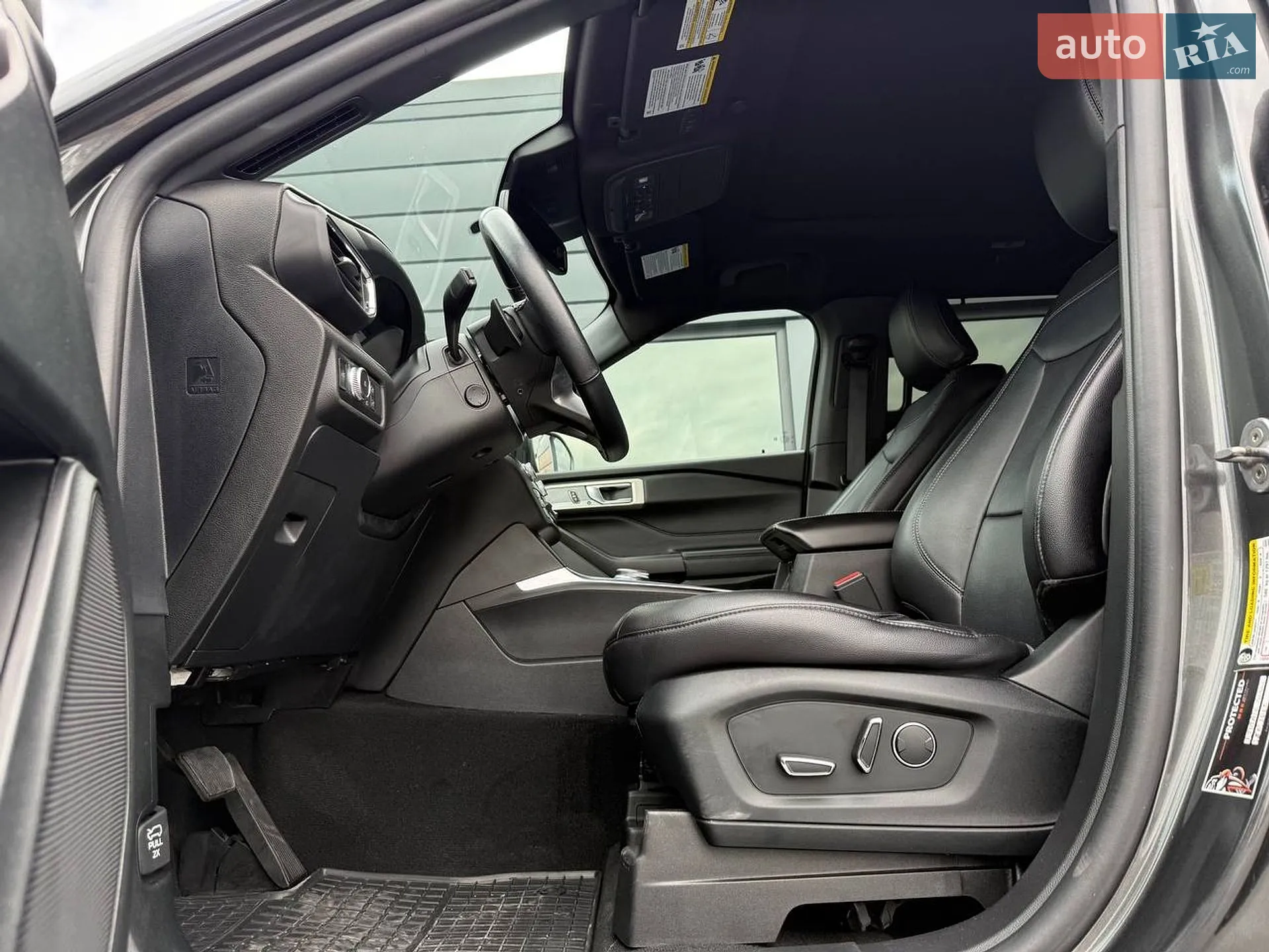 2019 Ford Explorer - мініатюра 25