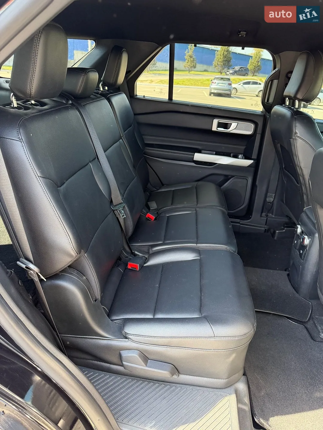 2020 Ford Explorer - мініатюра 16
