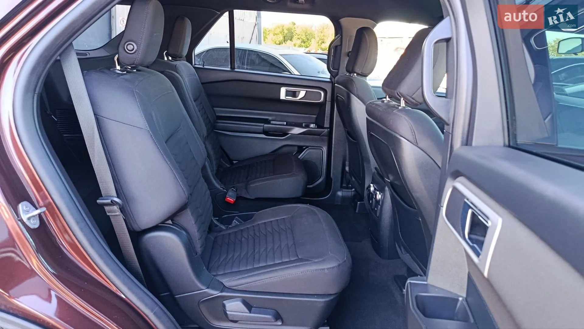 2020 Ford Explorer - мініатюра 13