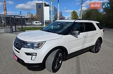 Внедорожник / Кроссовер Ford Explorer 2016 в Львове