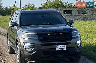 Внедорожник / Кроссовер Ford Explorer 2017 в Соленом