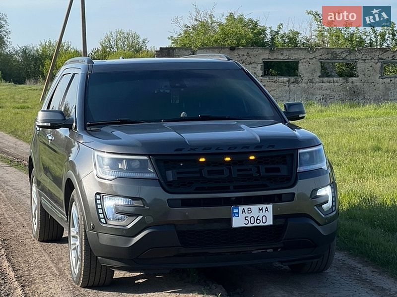 Внедорожник / Кроссовер Ford Explorer 2017 в Соленом