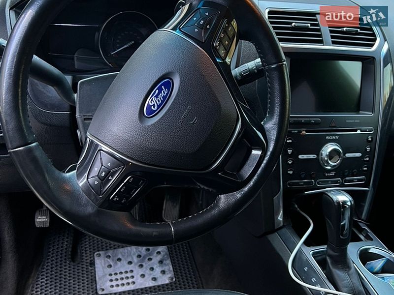 Внедорожник / Кроссовер Ford Explorer 2017 в Соленом