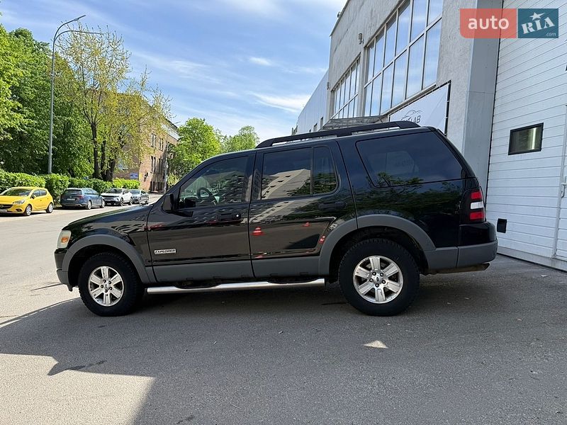 Позашляховик / Кросовер Ford Explorer 2005 в Києві