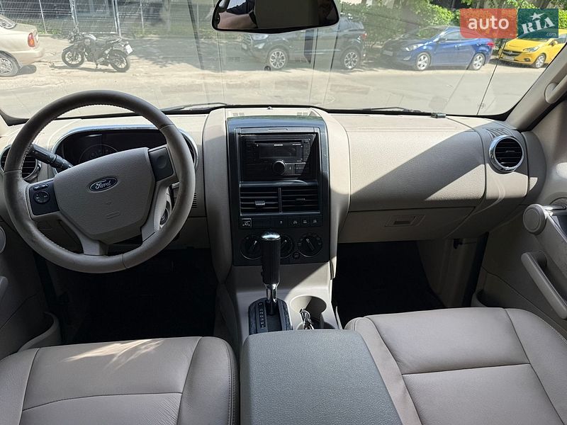 Позашляховик / Кросовер Ford Explorer 2005 в Києві