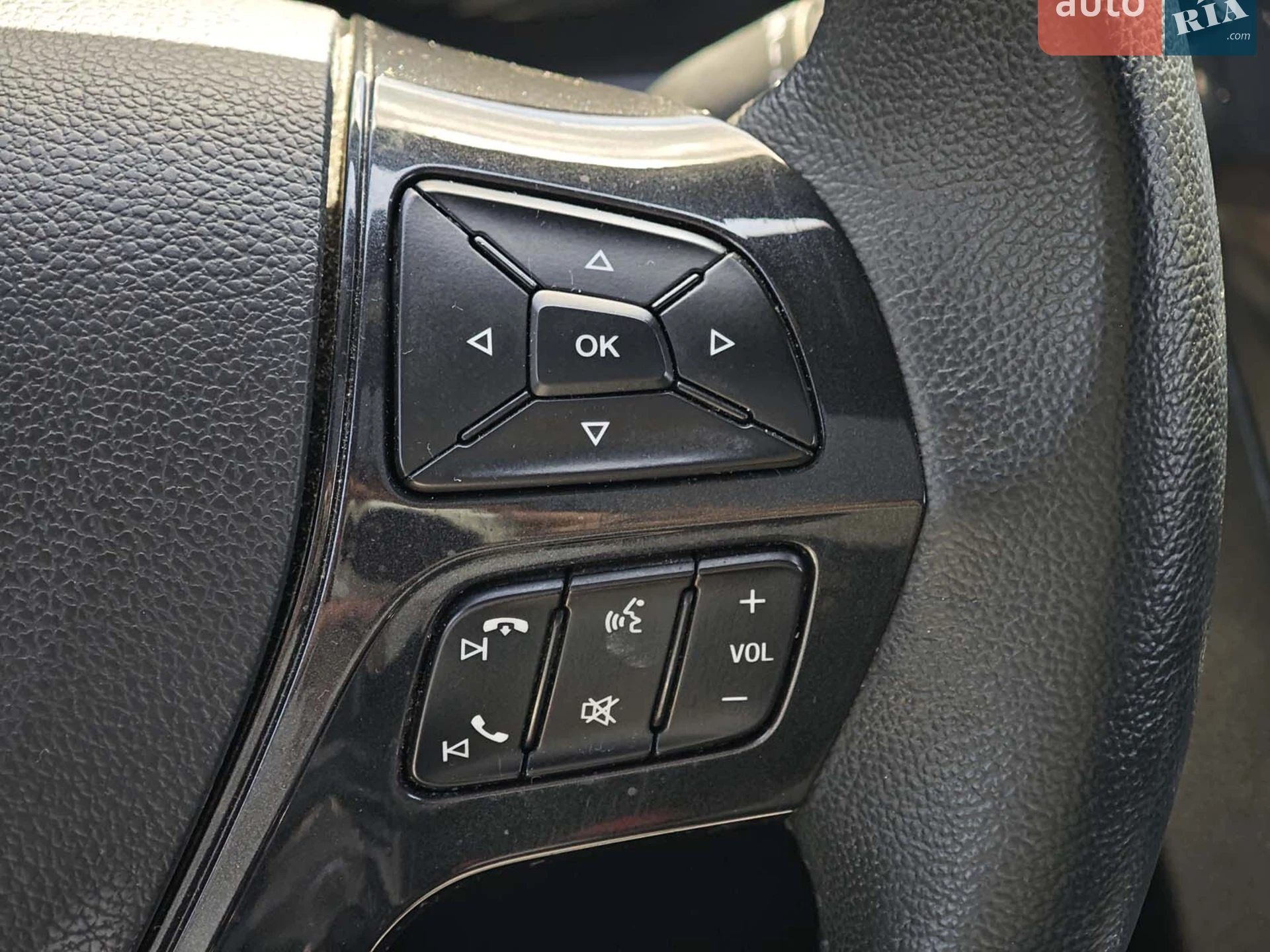 2018 Ford Explorer - мініатюра 33