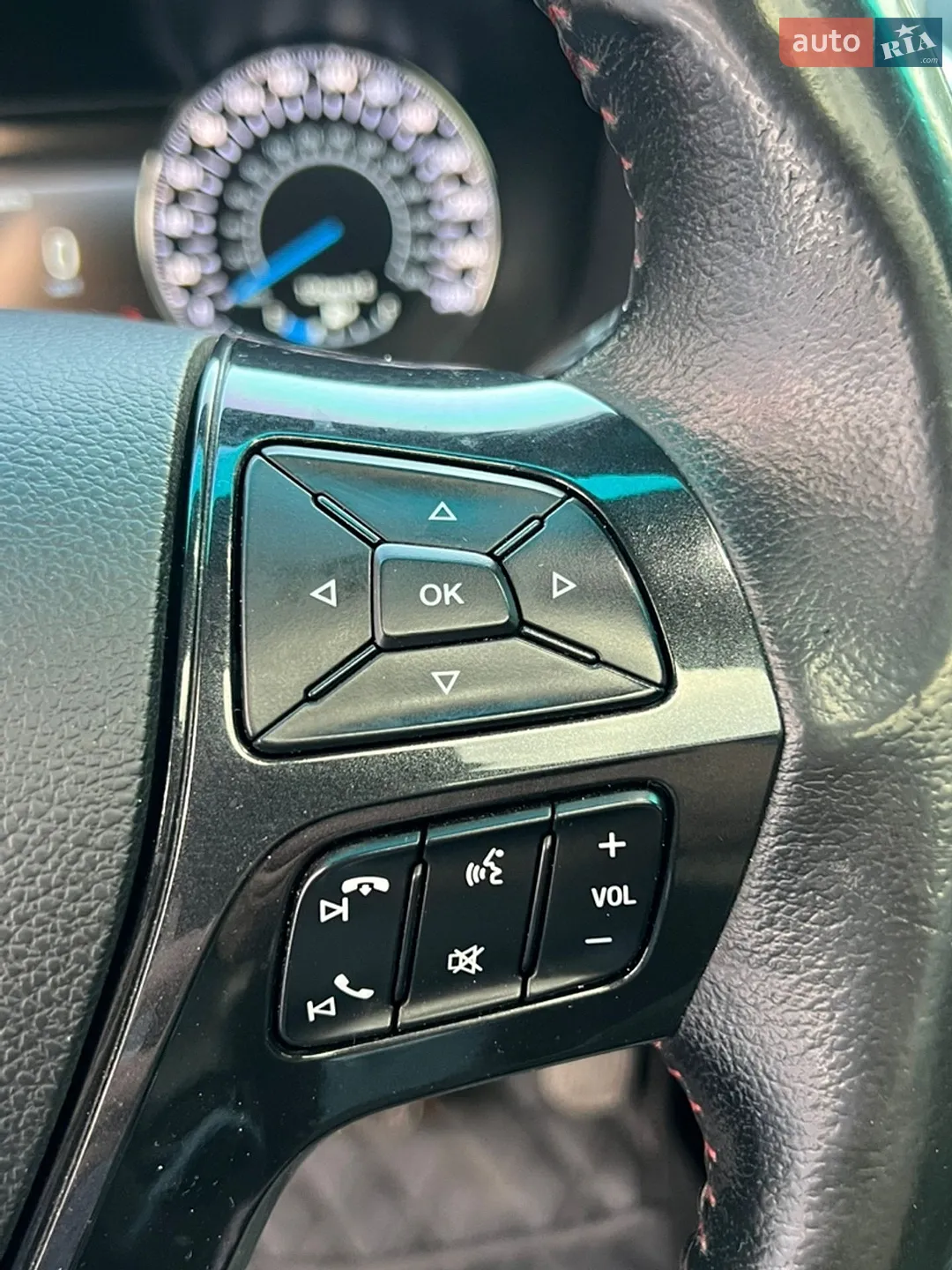 2016 Ford Explorer - мініатюра 39