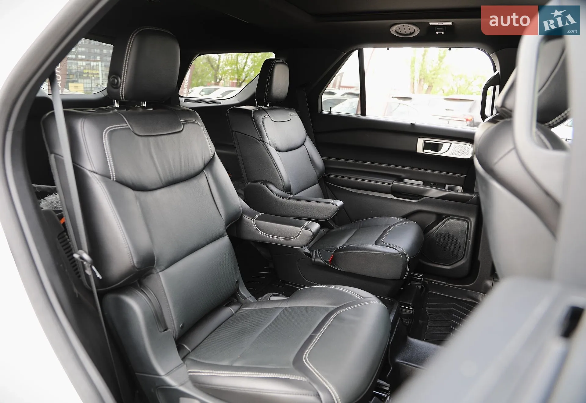 2020 Ford Explorer - мініатюра 10