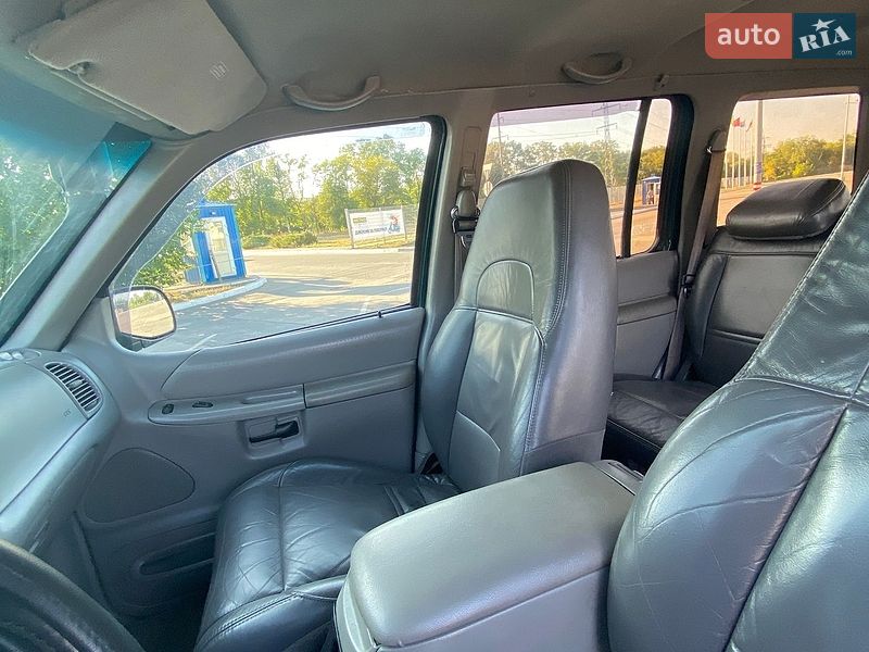 Внедорожник / Кроссовер Ford Explorer 1995 в Запорожье