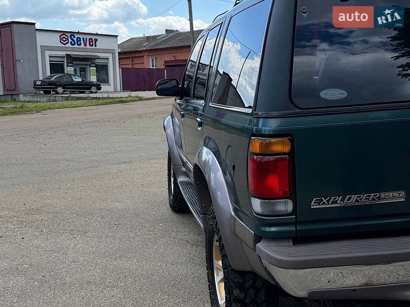Внедорожник / Кроссовер Ford Explorer 1995 в Чернигове