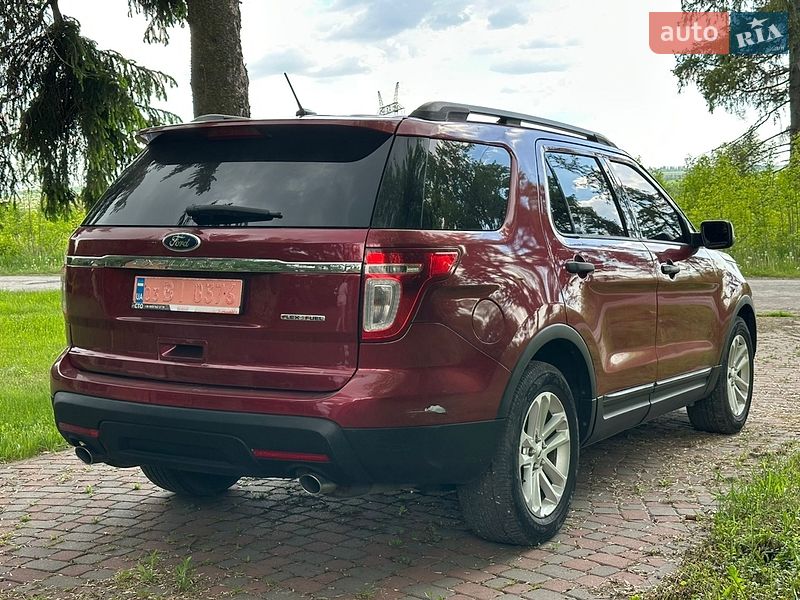 Внедорожник / Кроссовер Ford Explorer 2015 в Баре
