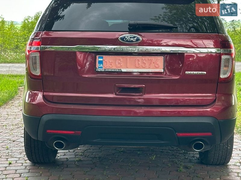 Внедорожник / Кроссовер Ford Explorer 2015 в Баре