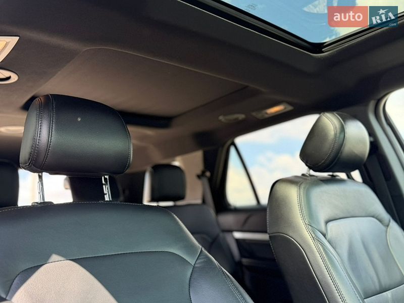 Внедорожник / Кроссовер Ford Explorer 2016 в Ивано-Франковске