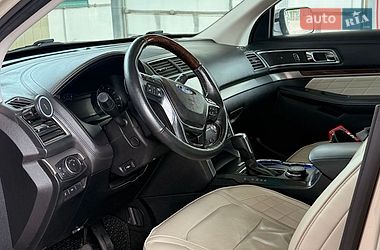 Внедорожник / Кроссовер Ford Explorer 2016 в Черноморске