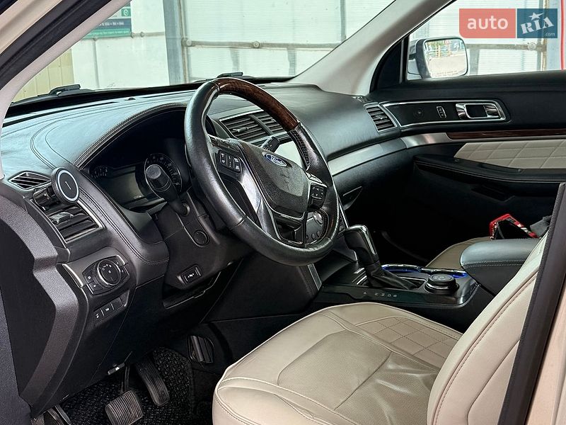 Внедорожник / Кроссовер Ford Explorer 2016 в Черноморске