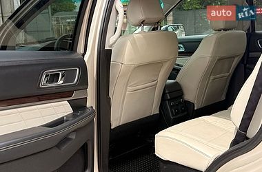 Внедорожник / Кроссовер Ford Explorer 2016 в Черноморске