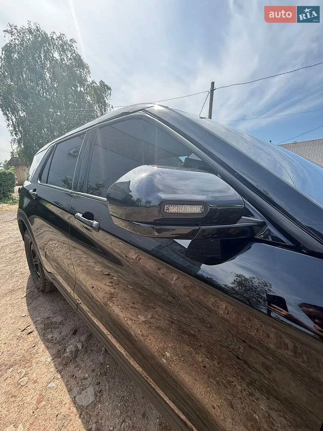 2021 Ford Explorer - мініатюра 2