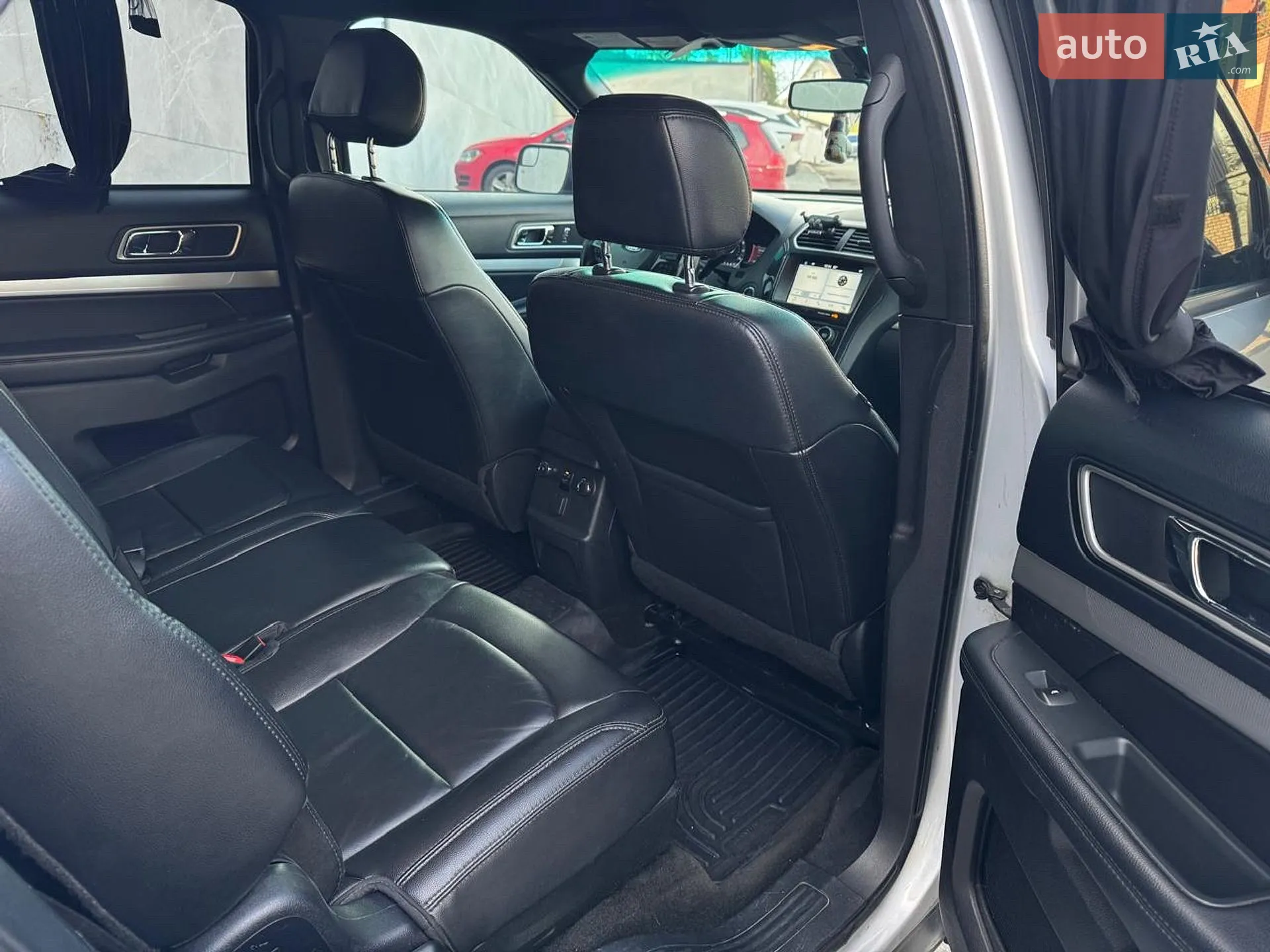 2016 Ford Explorer - мініатюра 15