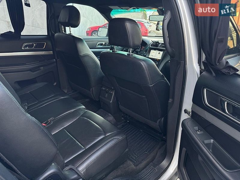 Внедорожник / Кроссовер Ford Explorer 2016 в Киеве