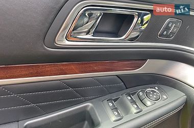 Позашляховик / Кросовер Ford Explorer 2016 в Броварах