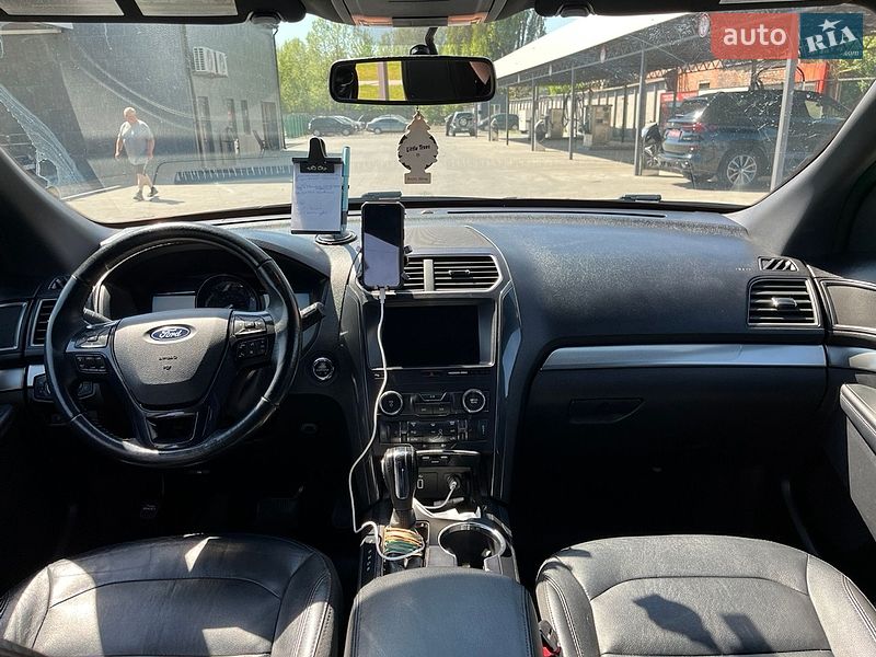 Позашляховик / Кросовер Ford Explorer 2018 в Лубнах