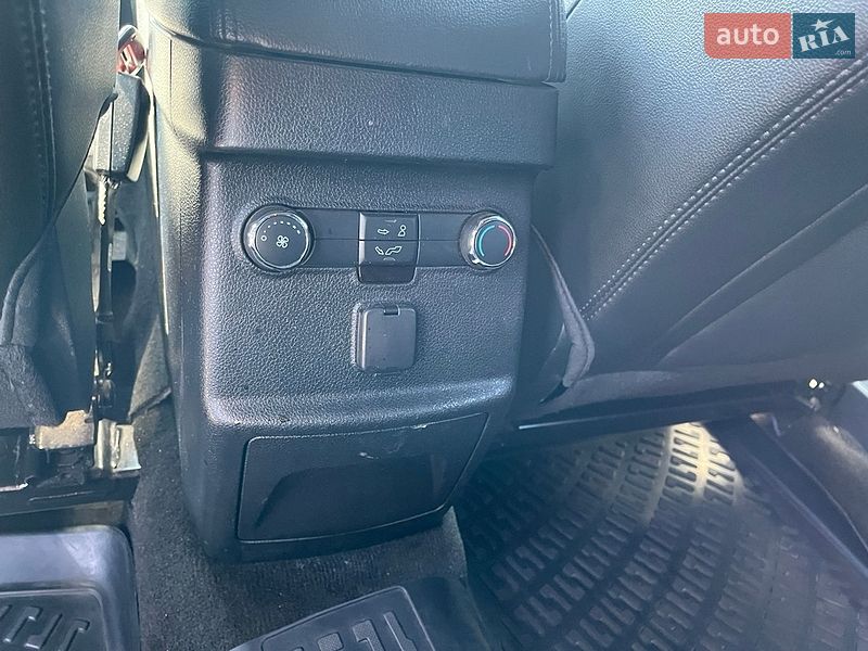 Позашляховик / Кросовер Ford Explorer 2018 в Лубнах