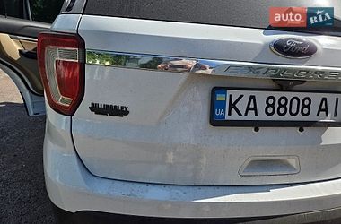 Позашляховик / Кросовер Ford Explorer 2016 в Києві