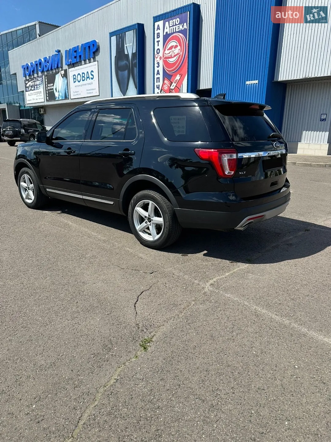 2016 Ford Explorer - мініатюра 4