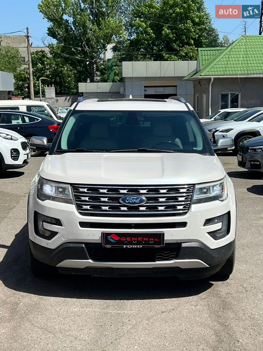 2017 Ford Explorer - мініатюра 2