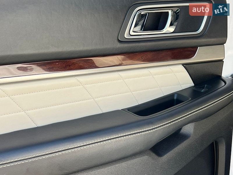 Внедорожник / Кроссовер Ford Explorer 2017 в Одессе