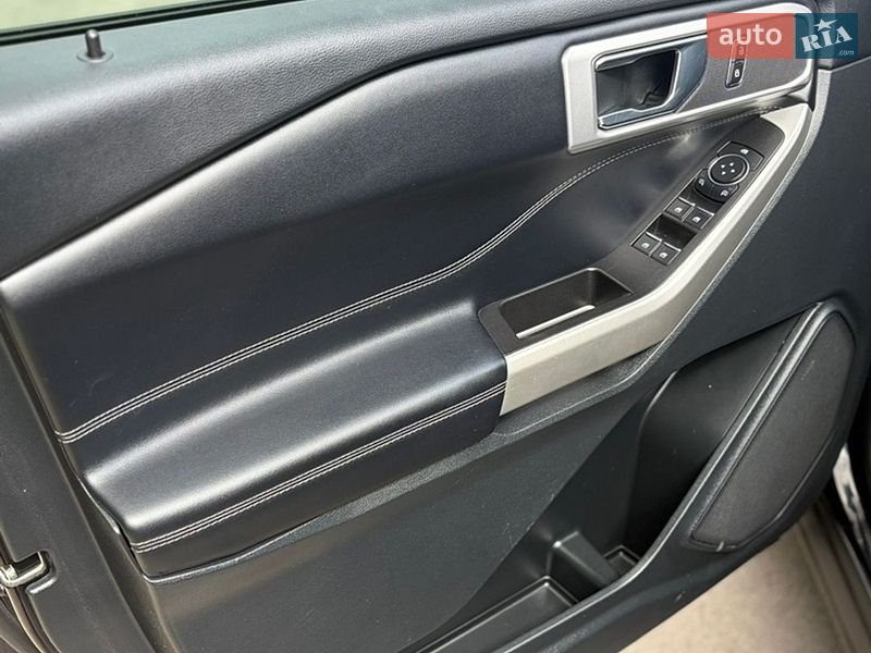 Позашляховик / Кросовер Ford Explorer 2020 в Рівному