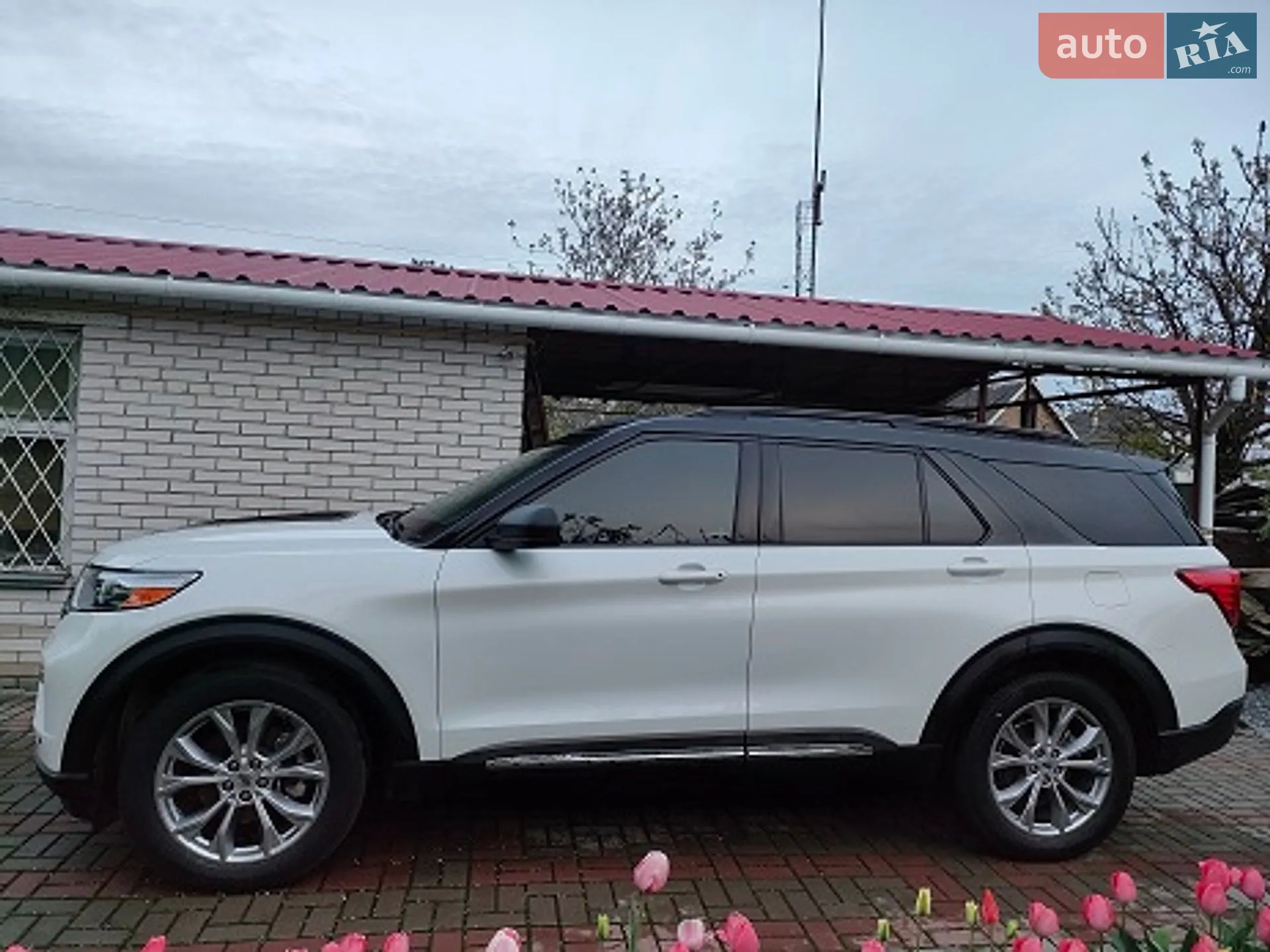 2020 Ford Explorer - мініатюра 8