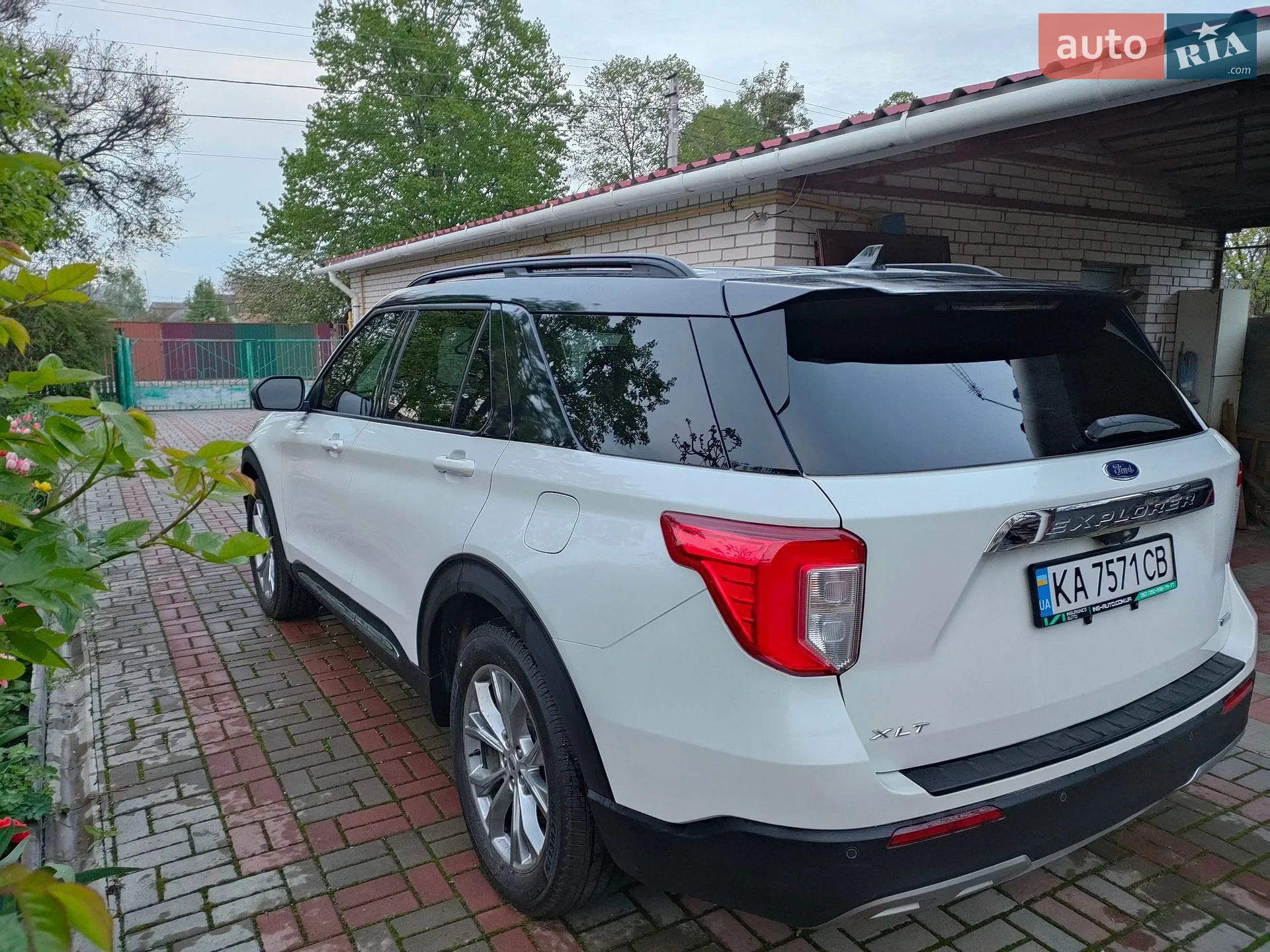 2020 Ford Explorer - мініатюра 3