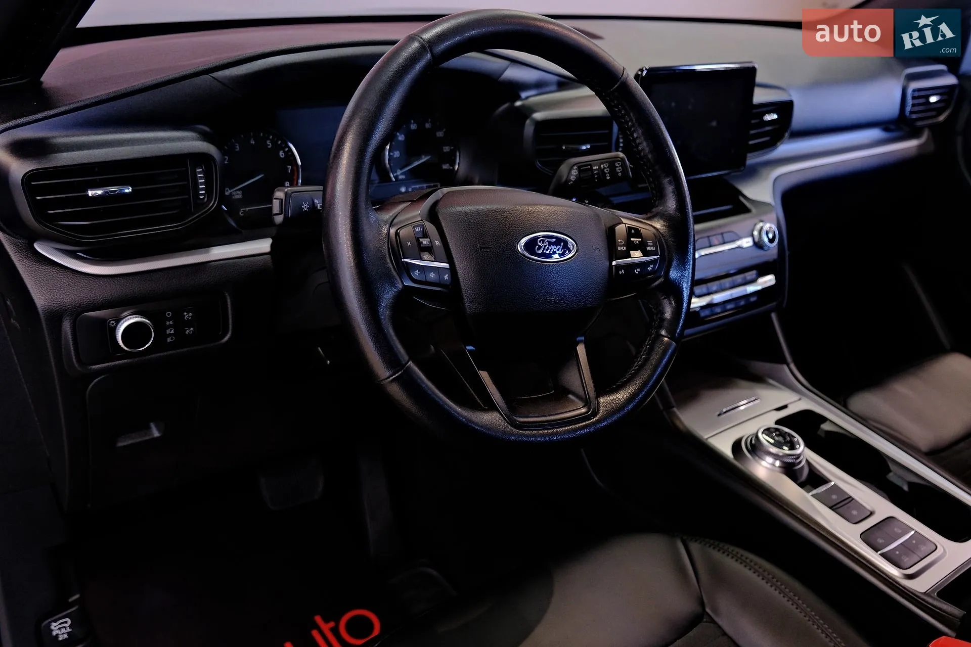 2020 Ford Explorer - мініатюра 26