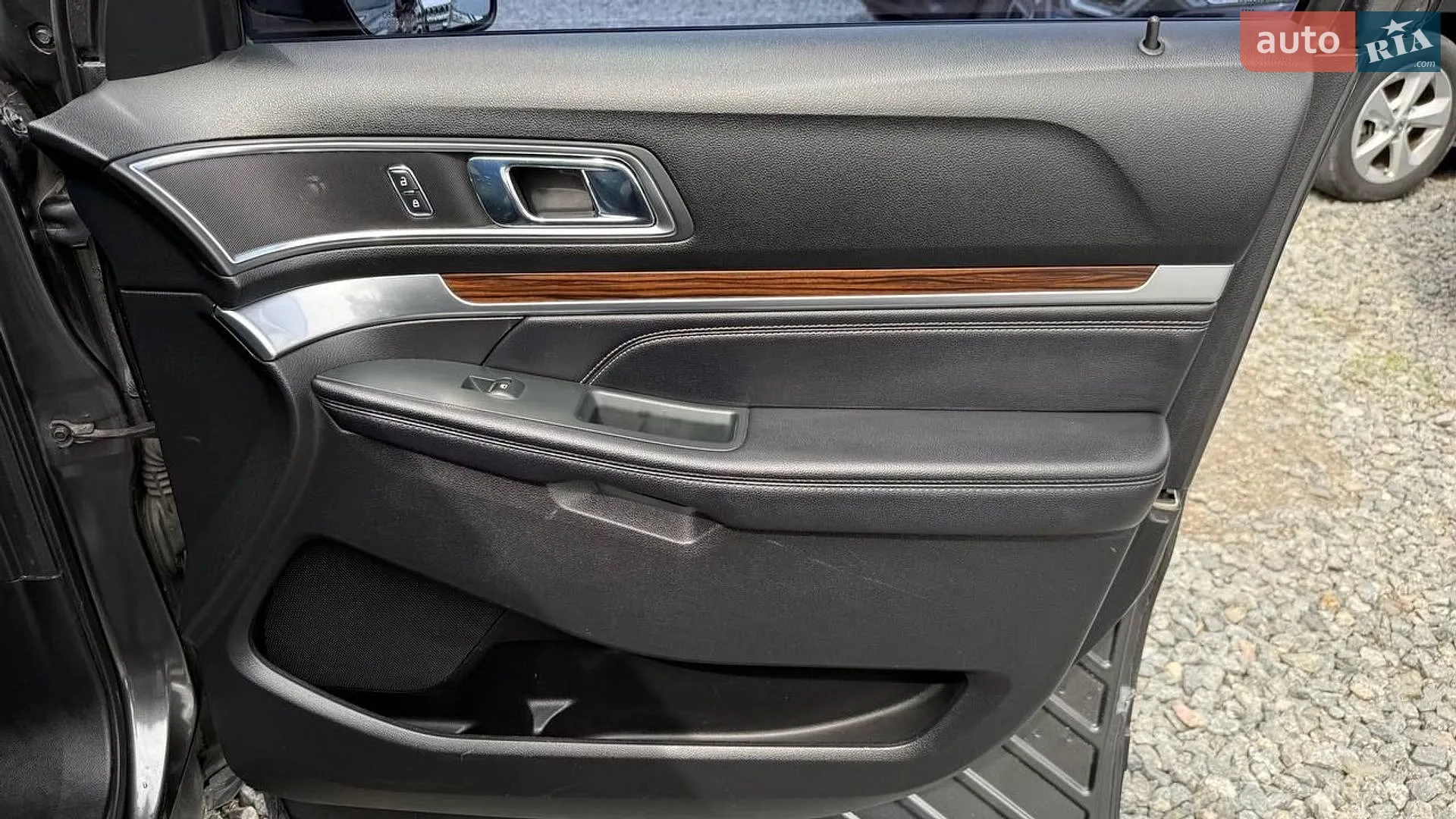2017 Ford Explorer - мініатюра 24