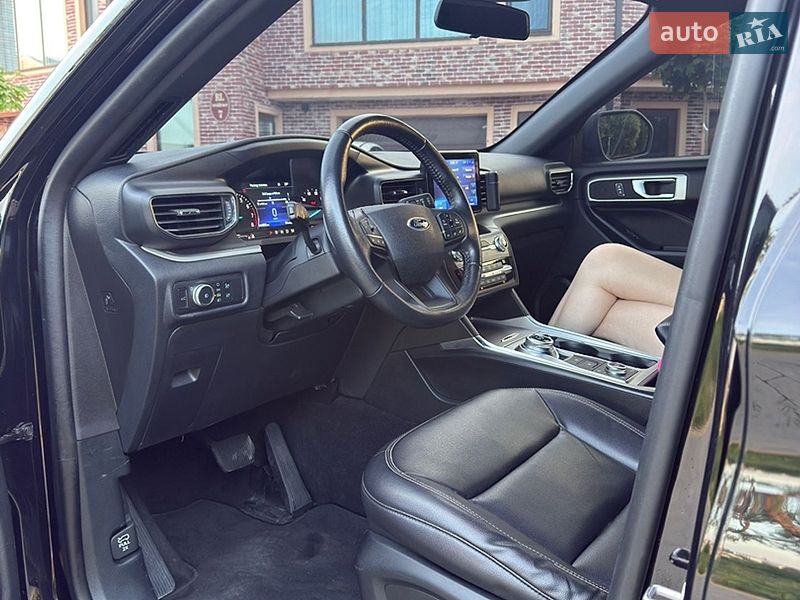 Внедорожник / Кроссовер Ford Explorer 2020 в Черновцах