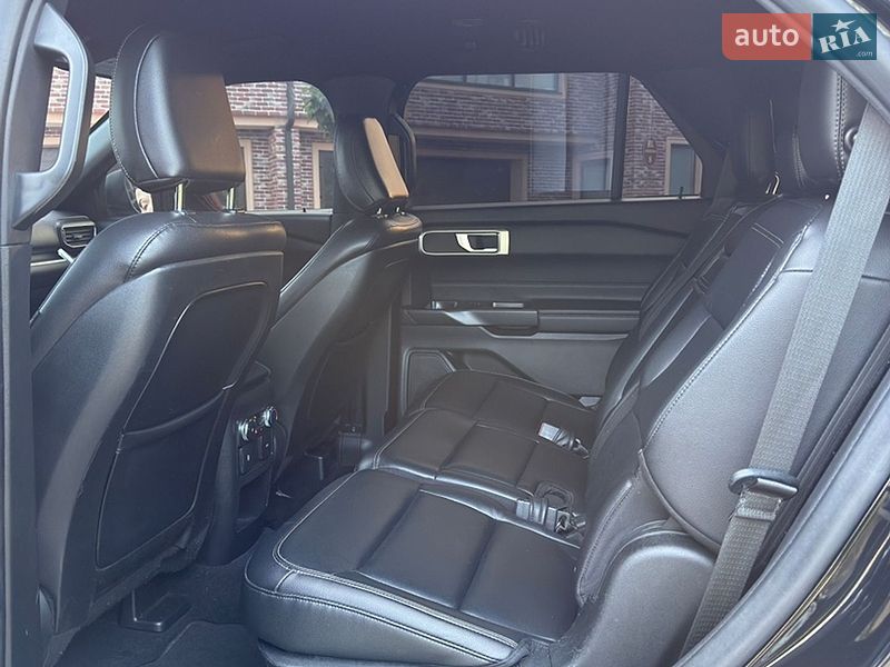 Внедорожник / Кроссовер Ford Explorer 2020 в Черновцах