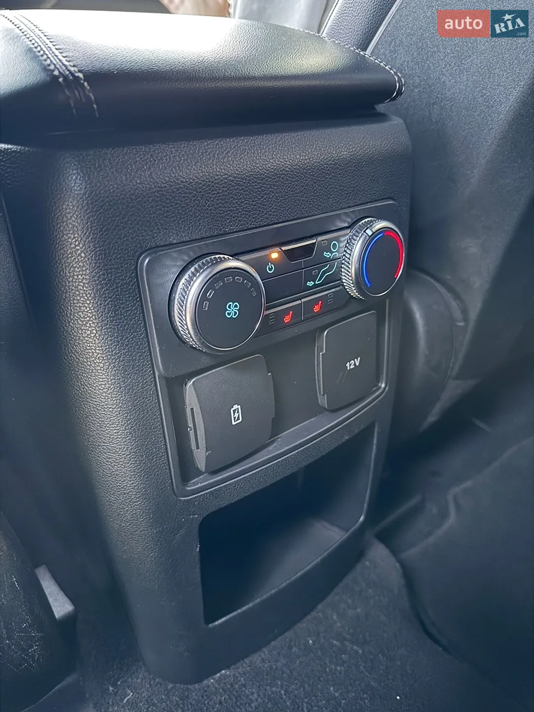 2020 Ford Explorer - мініатюра 19